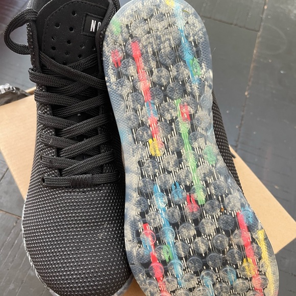 Great condition, like new Nobull trainers
Never worn on the street - Picture 4 of 4